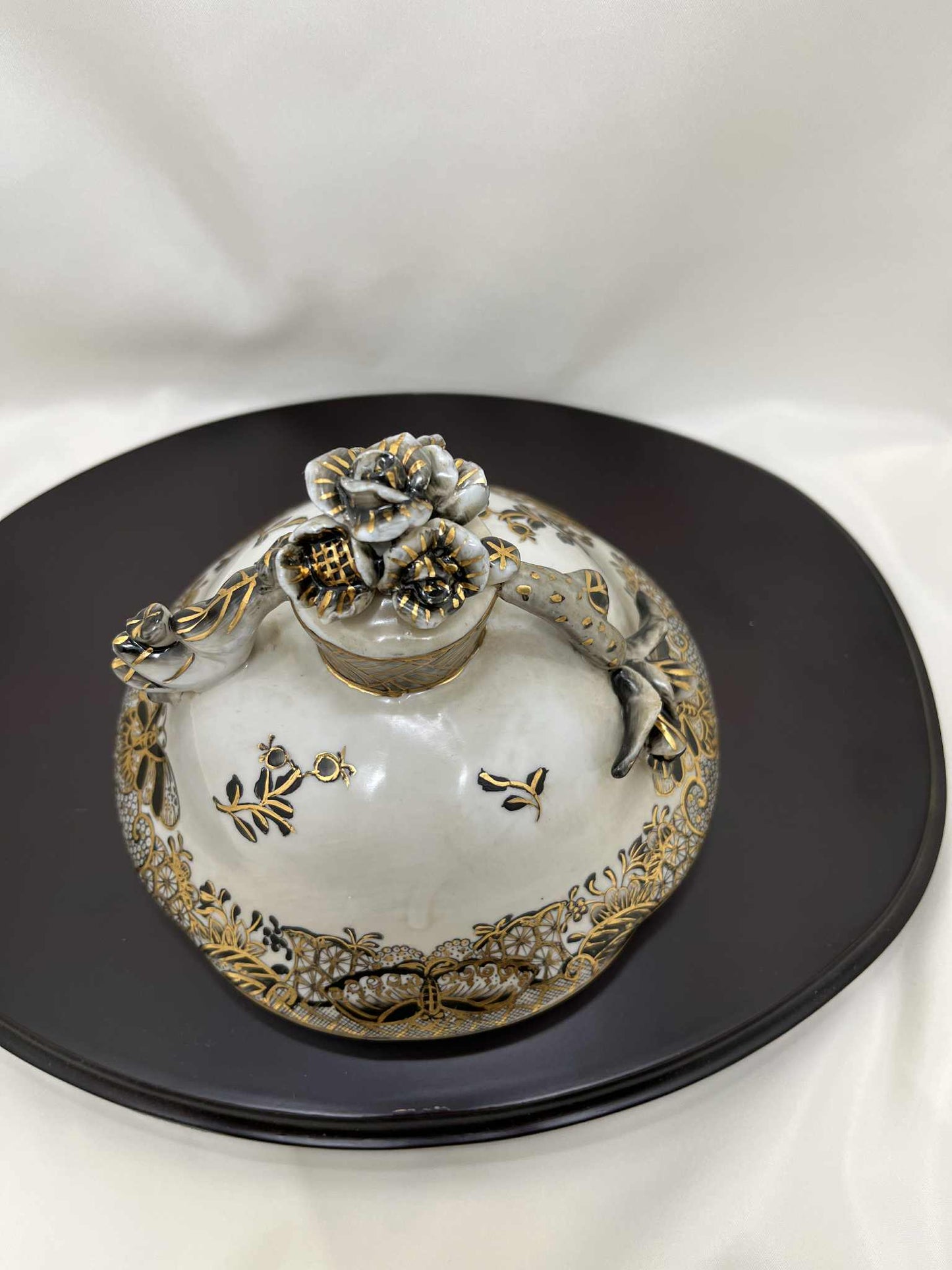 Lot de 4 grands pots d'apothicaire décorés h 27cm diamètre 15 cm