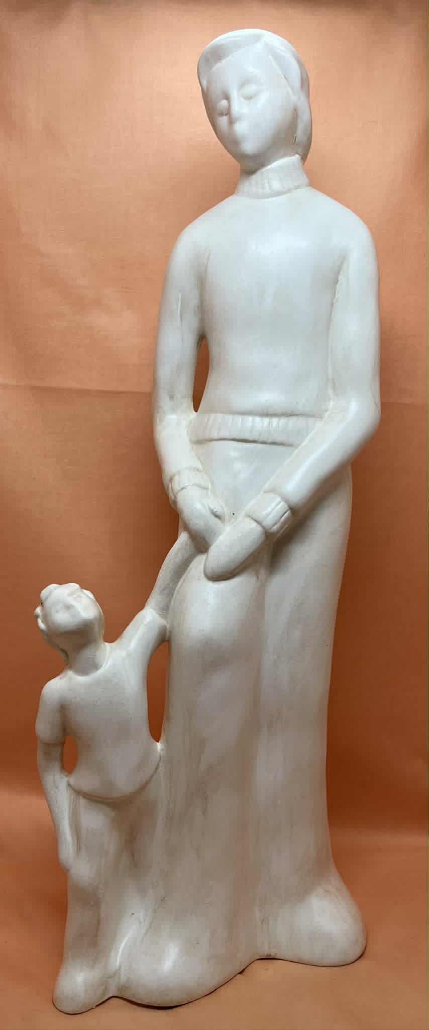 Statue anthracite "Père et Fils " de Avam collection par Tosal ( l 17+h 45+ p 10 cms)