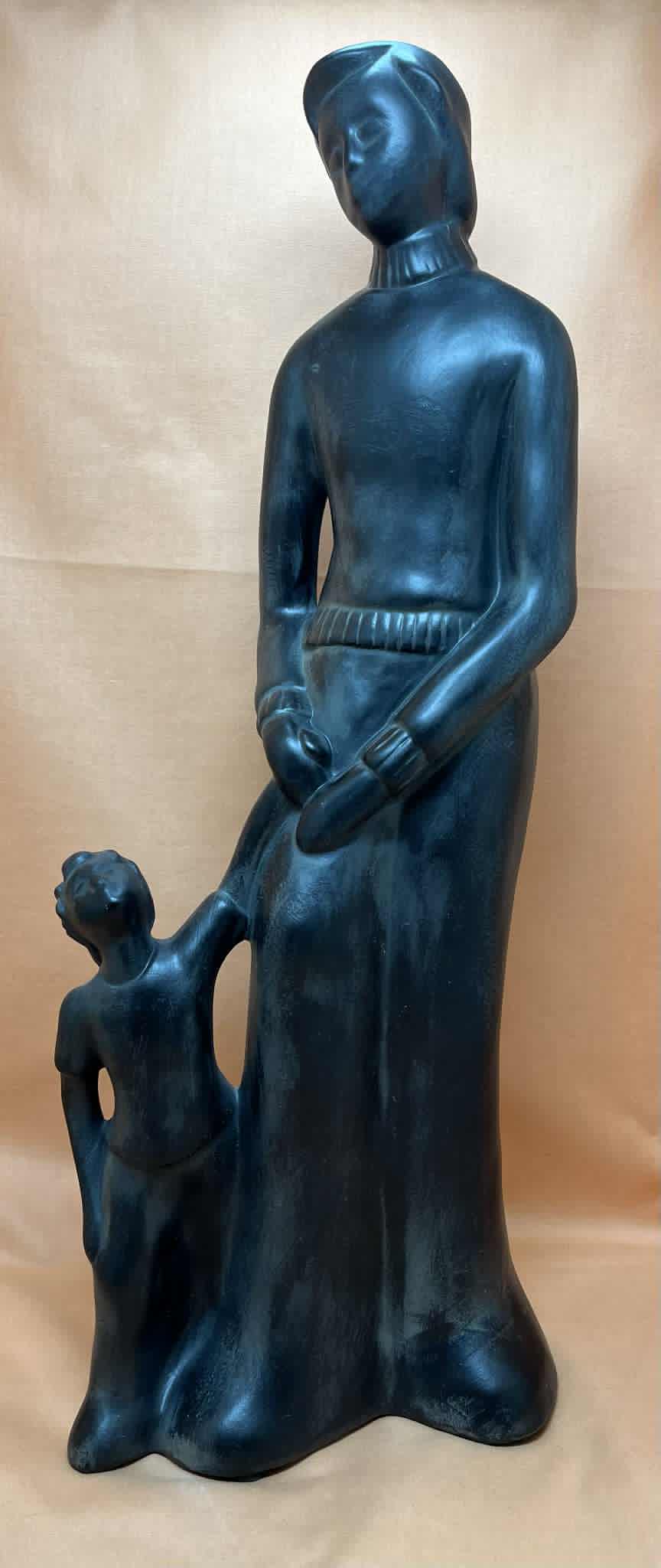Statue anthracite "Père et Fils " de Avam collection par Tosal ( l 17+h 45+ p 10 cms)