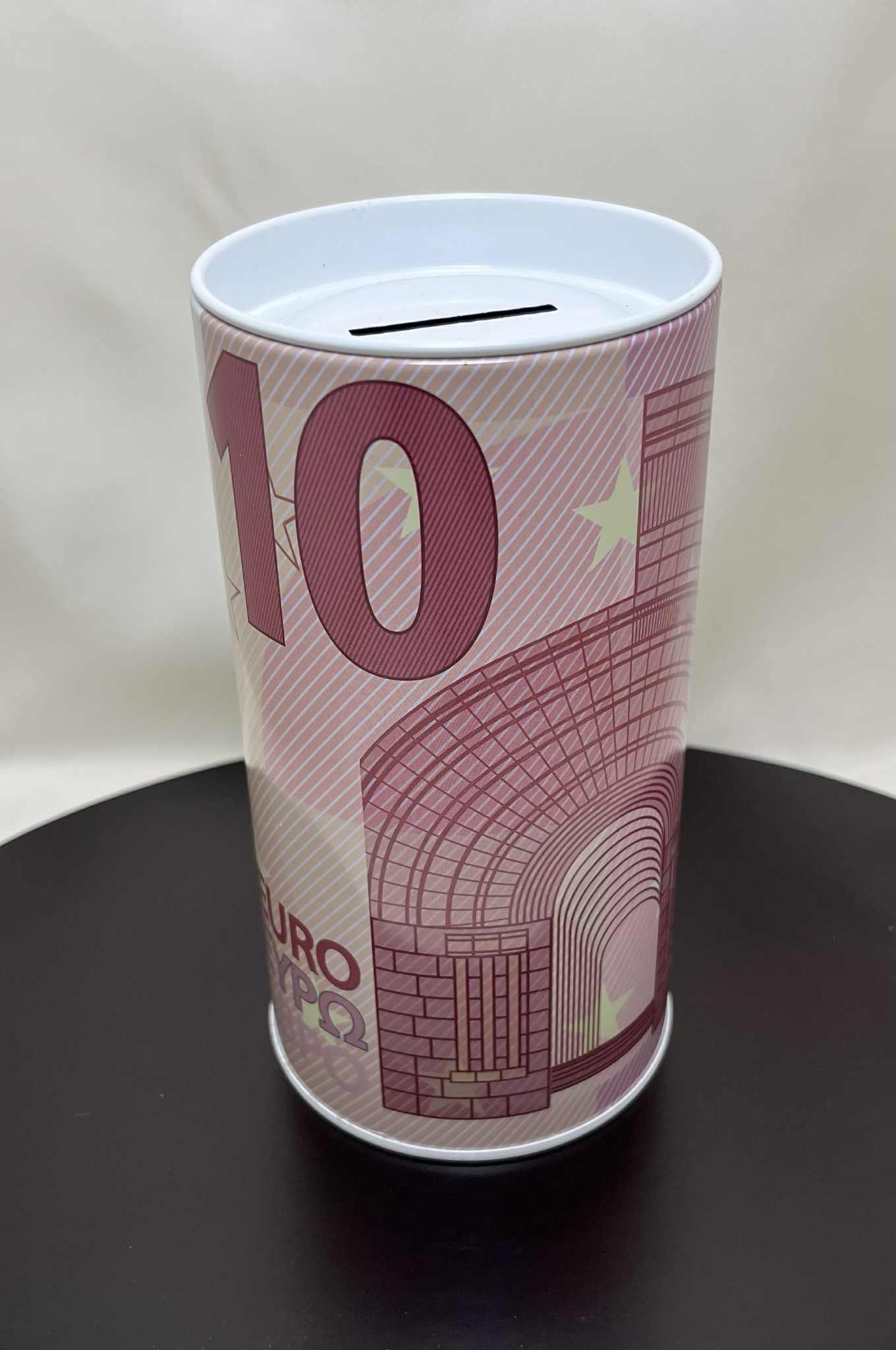 Tirelire en métal inscription Euro, hauteur 15,5cms et 8cms de diamètre