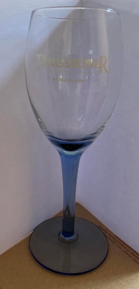 Verre à vin , pied bleu TONISSTEINER 30cl