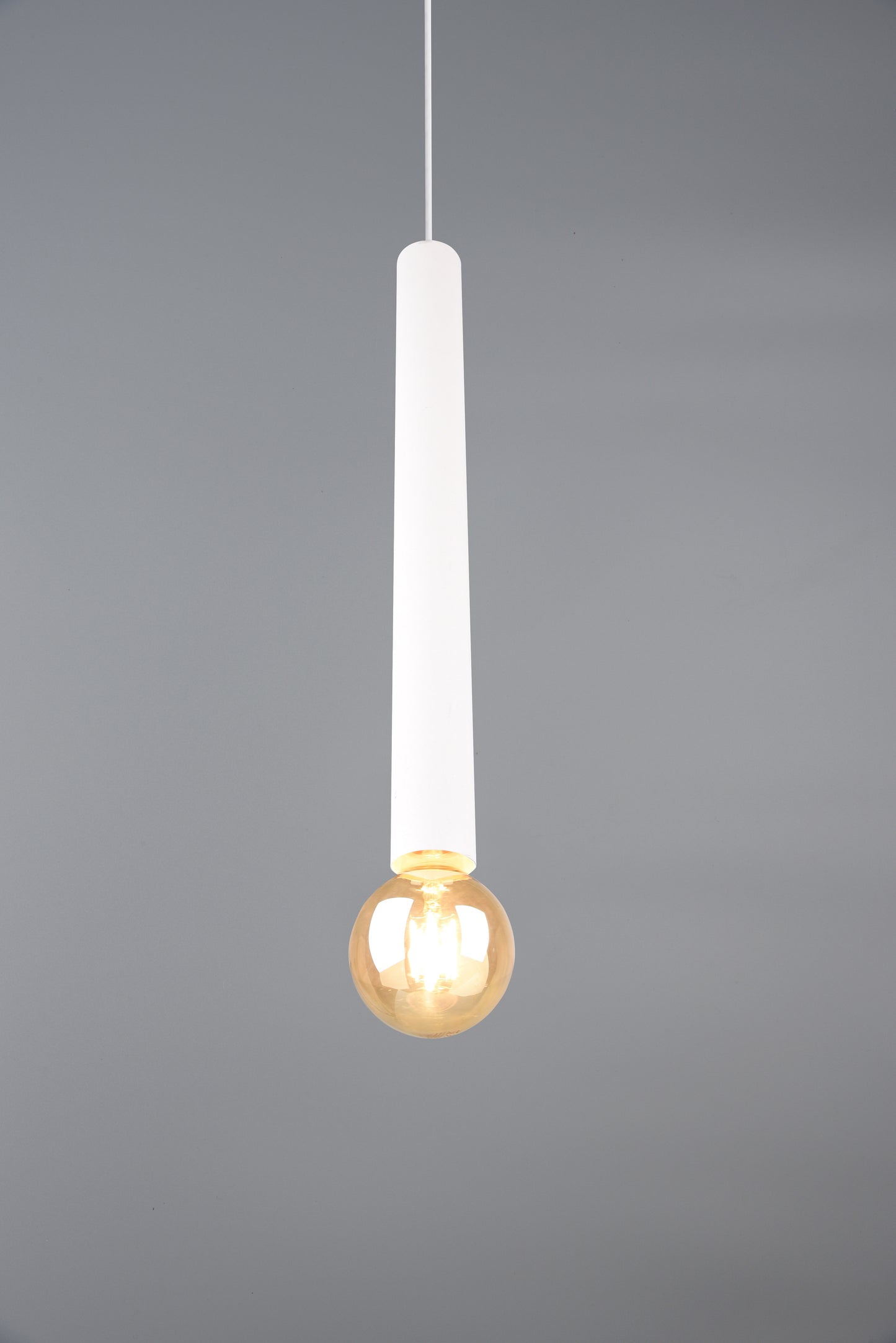 Suspension blanche TRIO CLERMONT 1 lampe 1*E27 réglable en hauteur .Ampoule non fournie